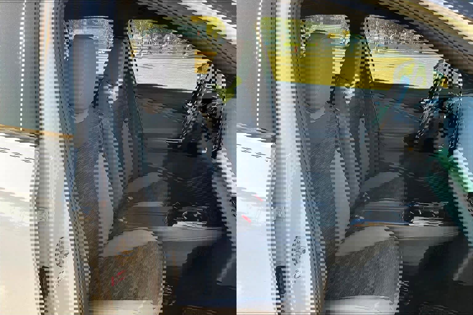 Used 2021 Volkswagen ID.4 Pro image 13