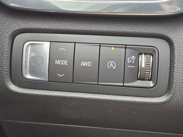 Used 2025 GMC Acadia Elevation image 21