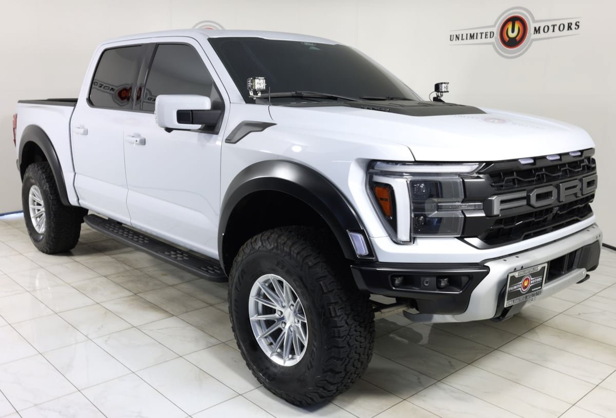 Used 2025 Ford F150 Raptor AWD/4WD image 35