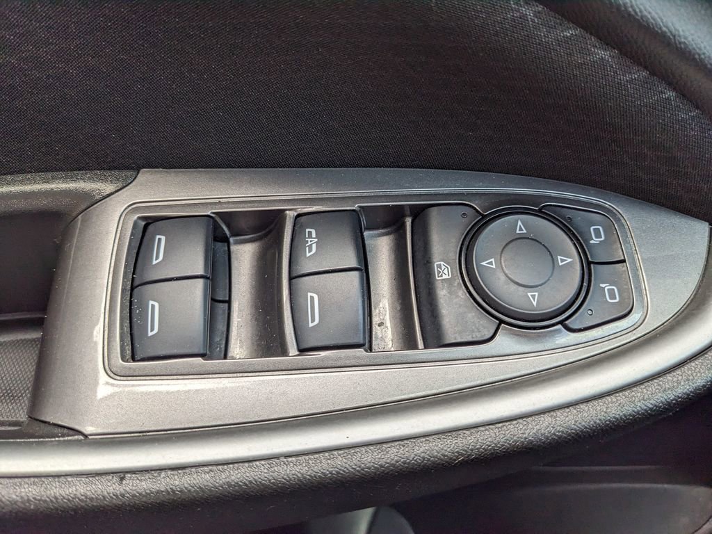 Used 2025 Chevrolet Malibu LT image 50