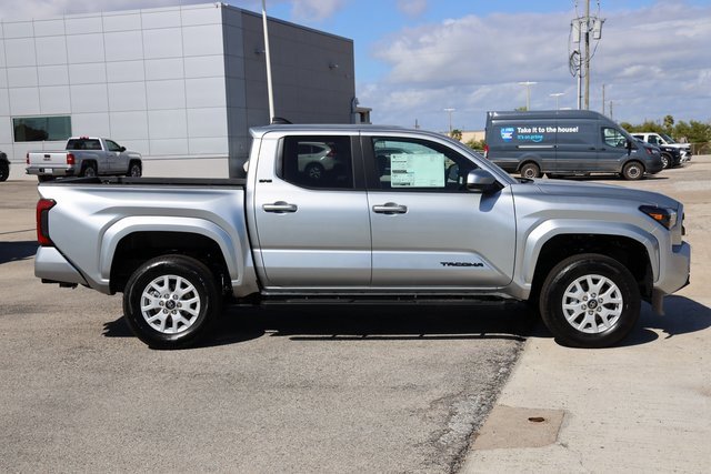 New 2025 Toyota Tacoma SR5 image 4
