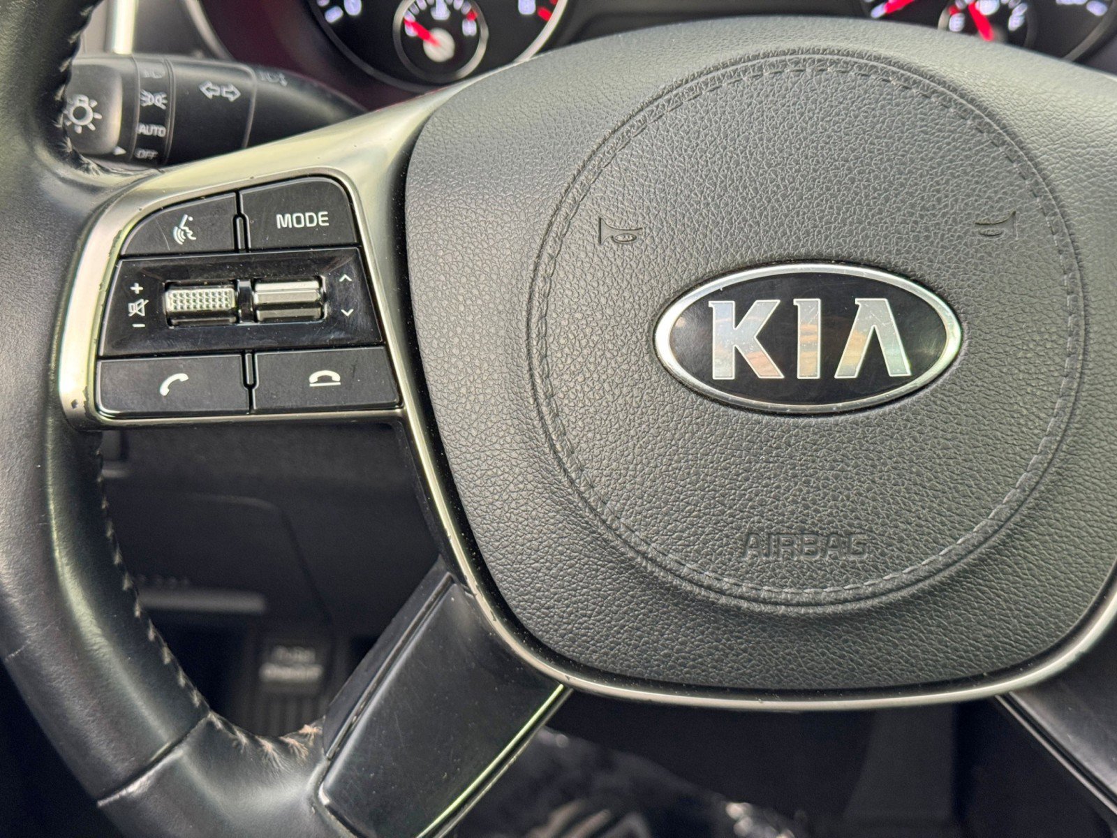 Used 2019 Kia Sorento LX w/ LX Convenience Package image 19