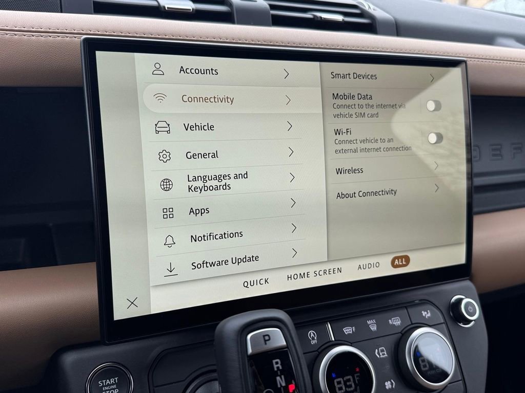 New 2026 Land Rover Defender 130 X-Dynamic SE image 18