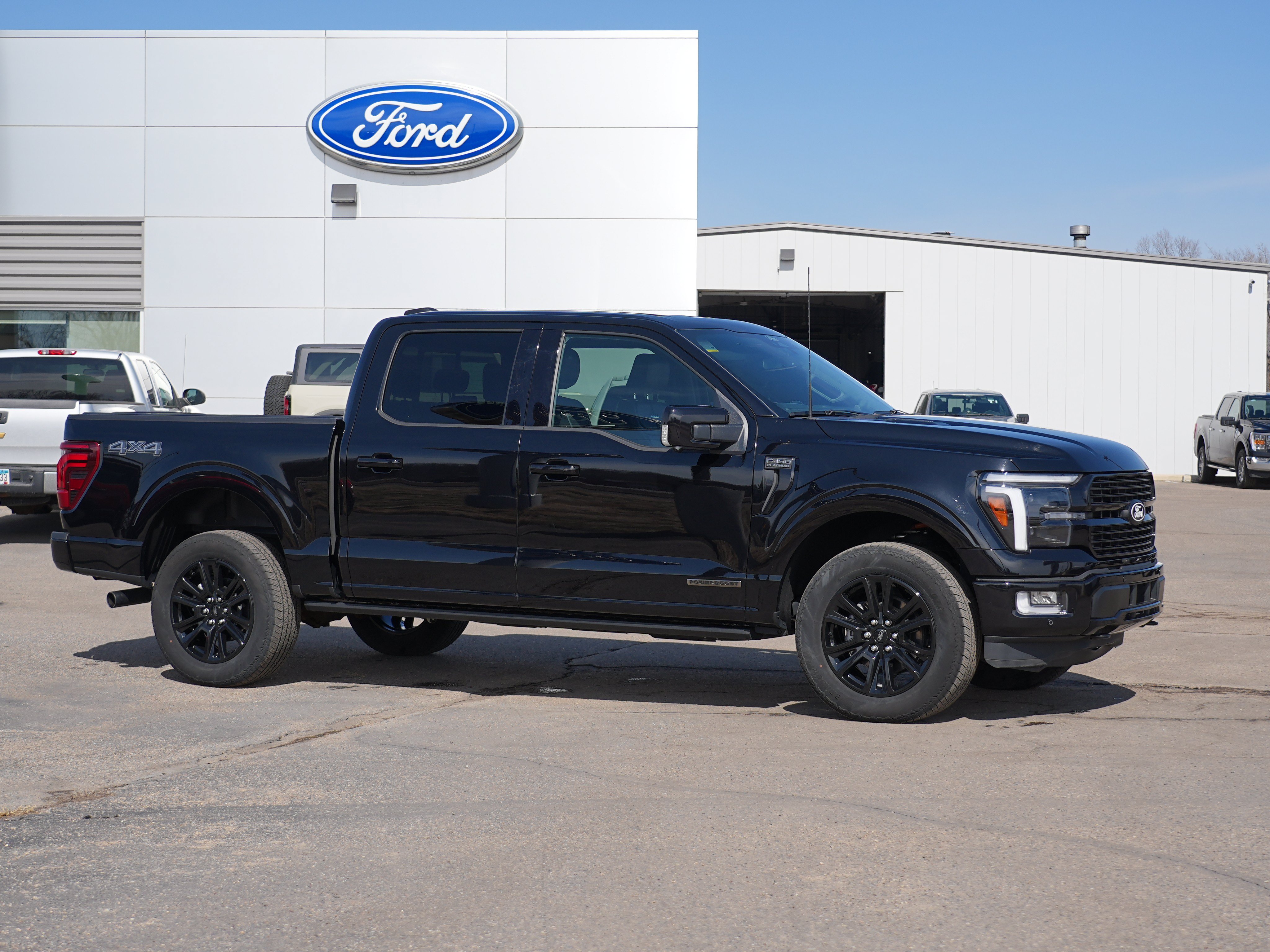 Used 2025 Ford F150 Platinum AWD/4WD image 2