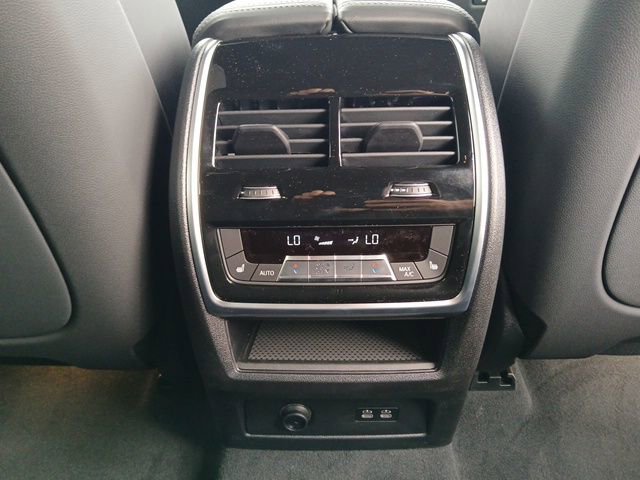 New 2026 BMW X5 xDrive40i AWD/4WD image 14