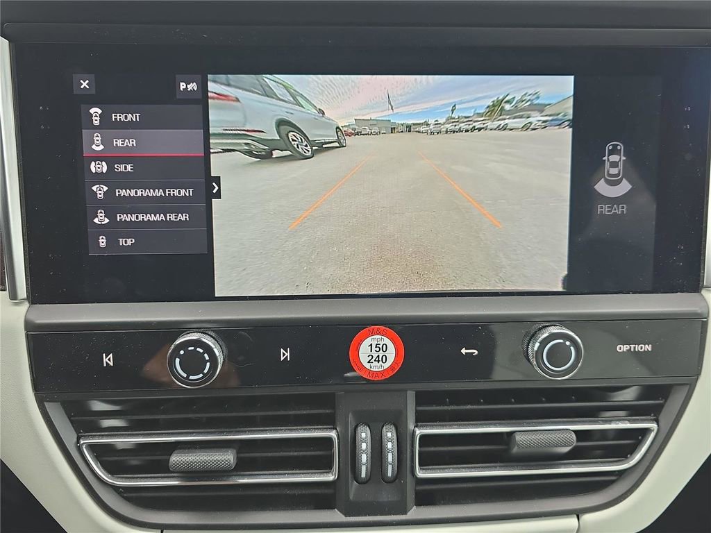 Used 2023 Porsche Macan S image 18