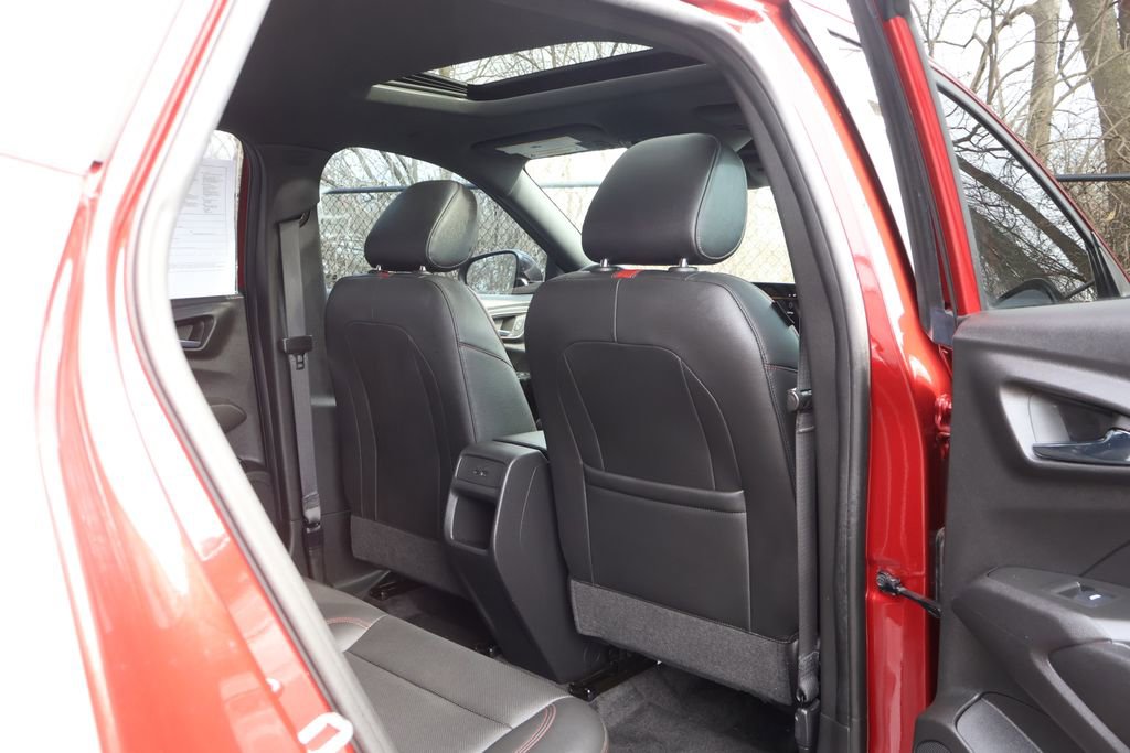 Certified 2024 Chevrolet Trax RS w/ Sunroof Package image 48