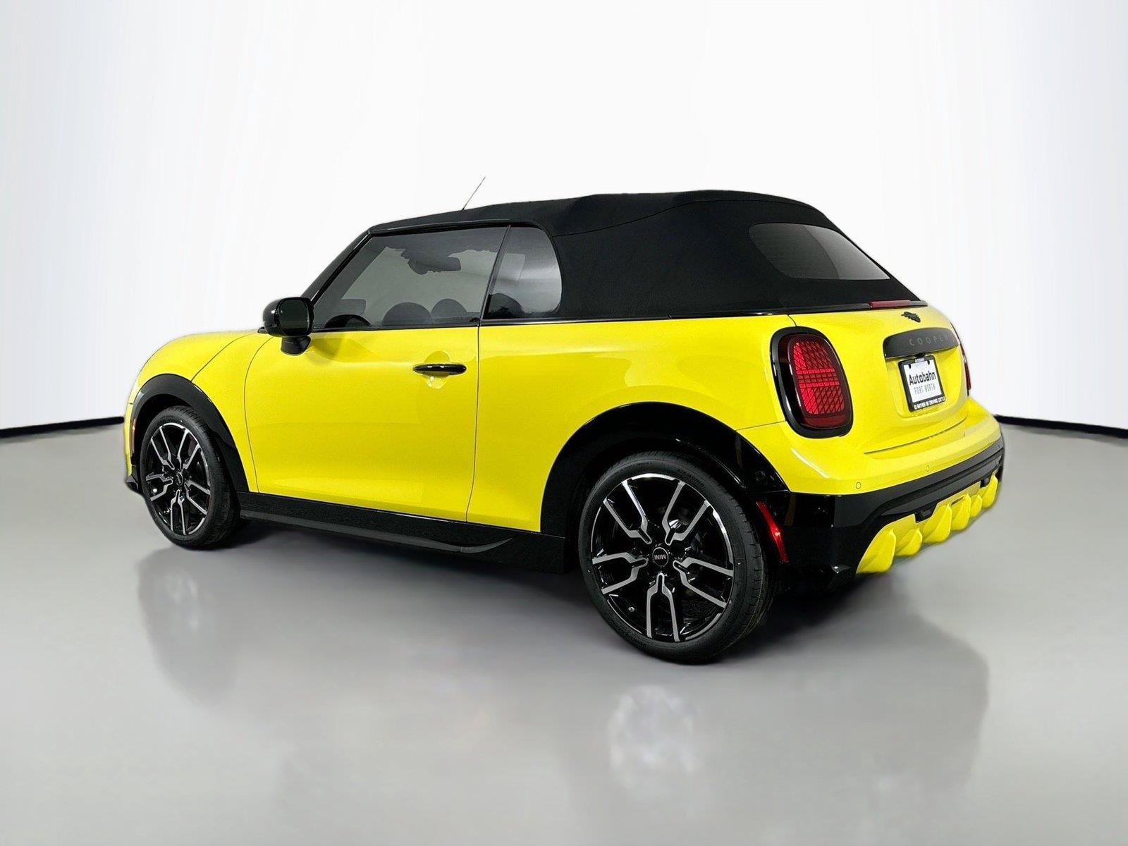 Used 2026 MINI Cooper S FWD image 7