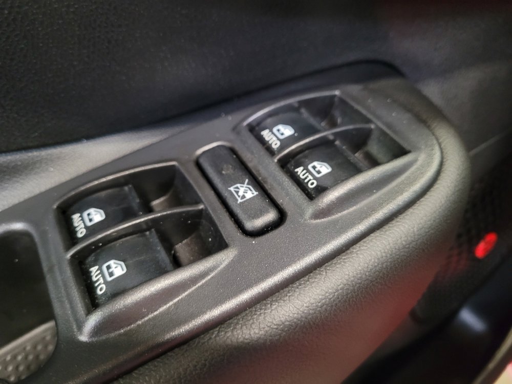 Used 2018 FIAT 500L Lounge image 27