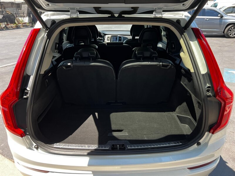 Used 2018 Volvo XC90 T5 Momentum w/ Convenience Package AWD/4WD image 28