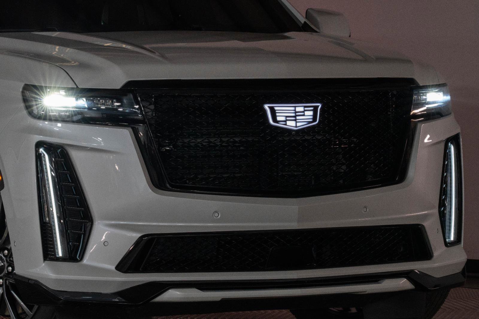 Used 2023 Cadillac Escalade V image 24