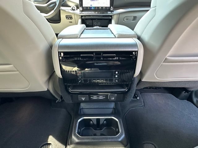New 2026 Jeep Grand Wagoneer Limited w/ Convenience Group I AWD/4WD image 29