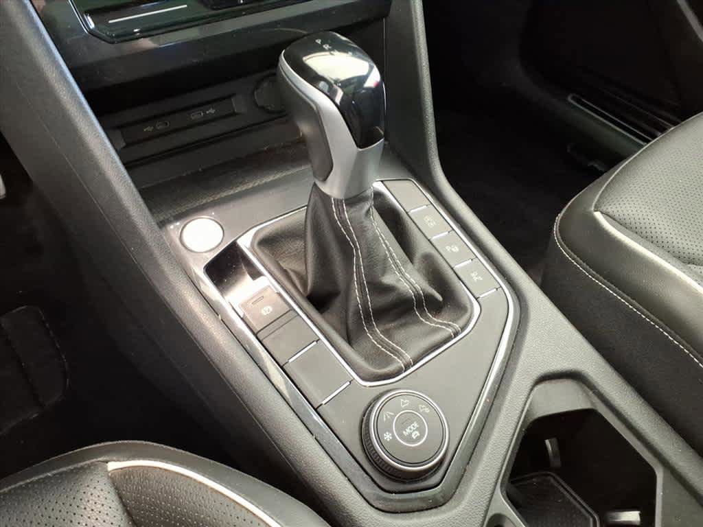 Used 2022 Volkswagen Tiguan SEL R-Line AWD/4WD image 13