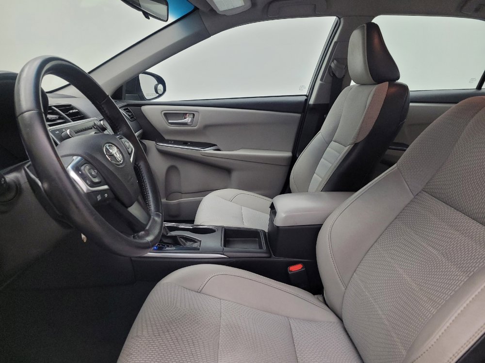 Used 2017 Toyota Camry SE image 17