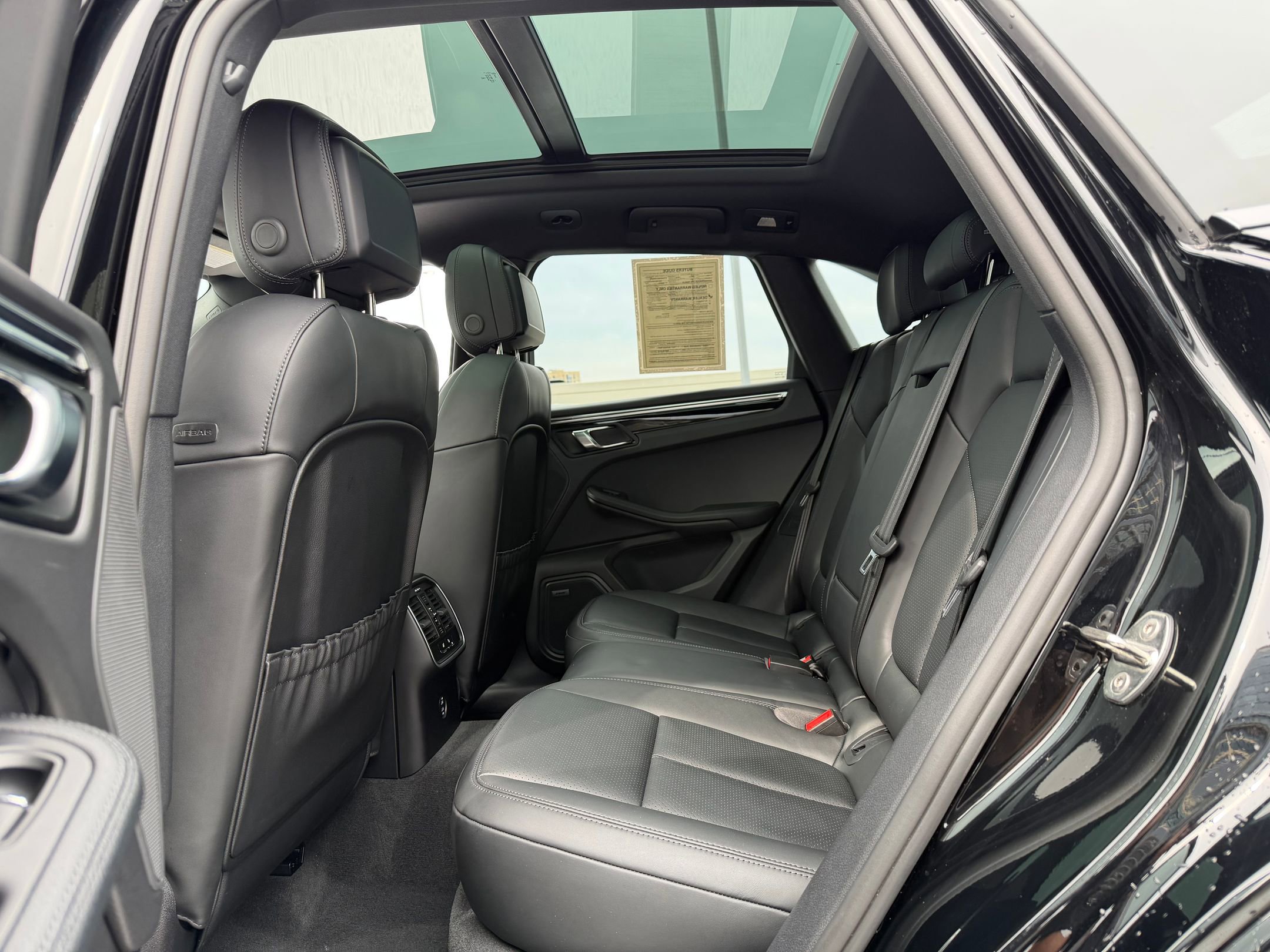 Certified 2026 Porsche Macan image 21