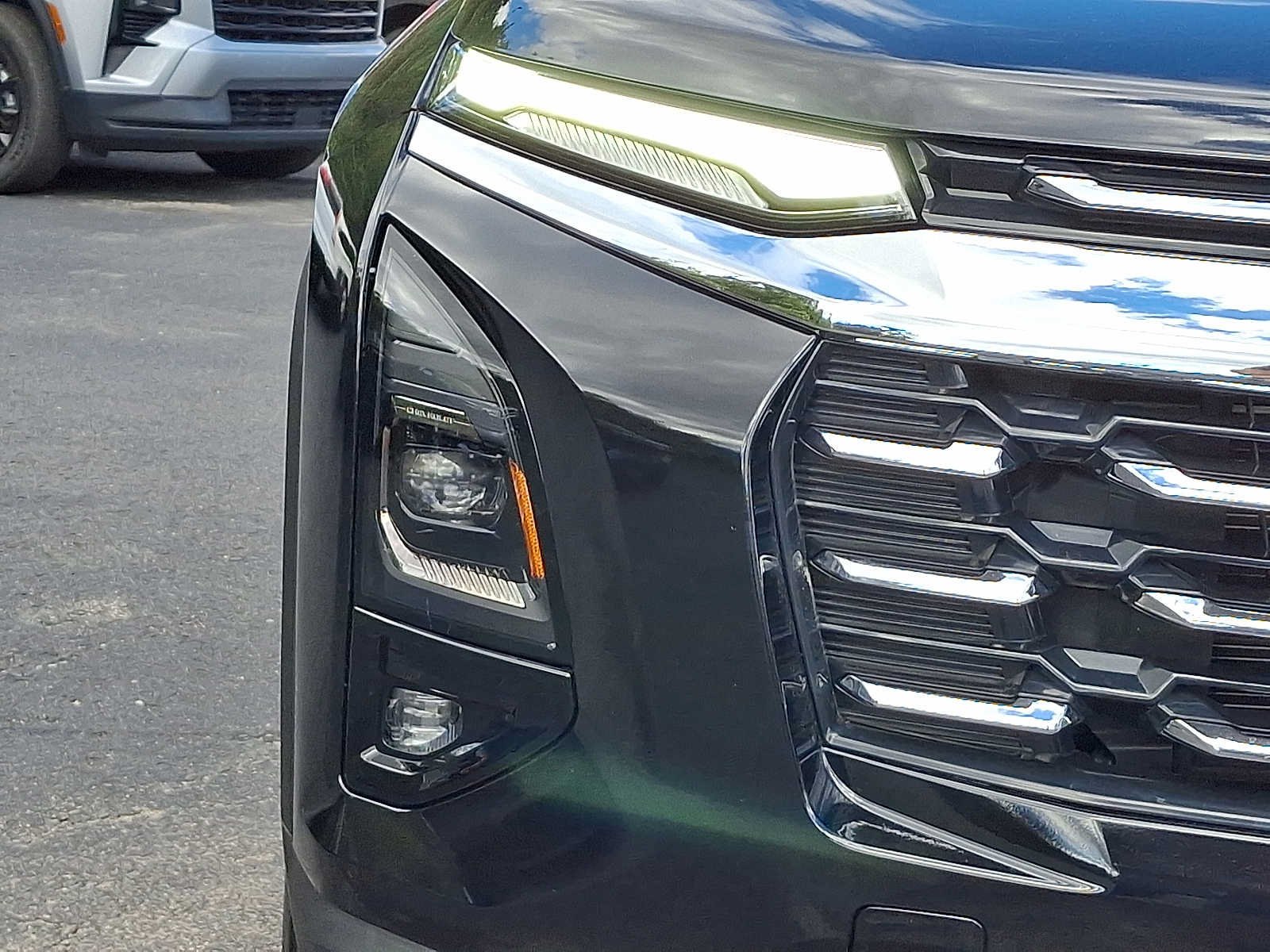 Used 2026 Chevrolet Equinox LT AWD/4WD image 10