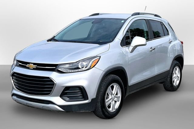 Used 2020 Chevrolet Trax LT w/ LT Convenience Package AWD/4WD image 3