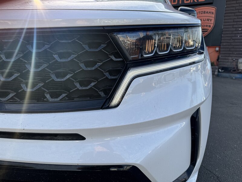 Used 2023 Kia Sorento S FWD image 5