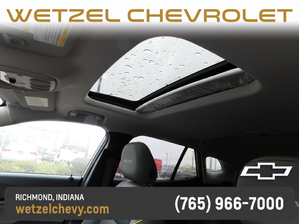 New 2026 Chevrolet Trax ACTIV w/ Sunroof Package FWD image 12