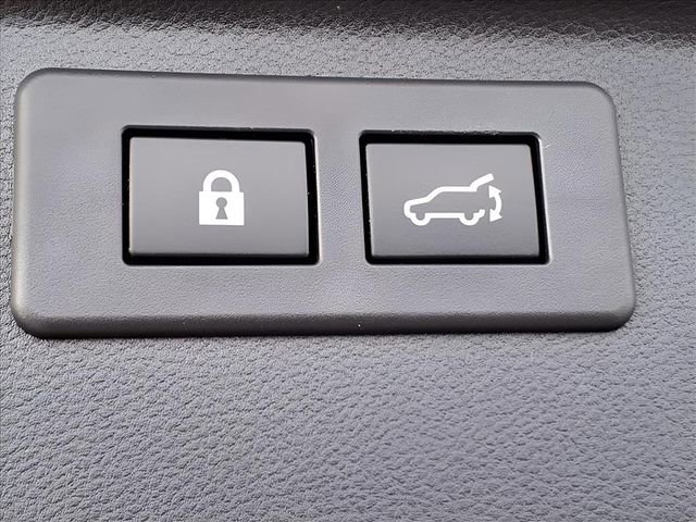 Used 2023 Subaru Forester Premium image 6