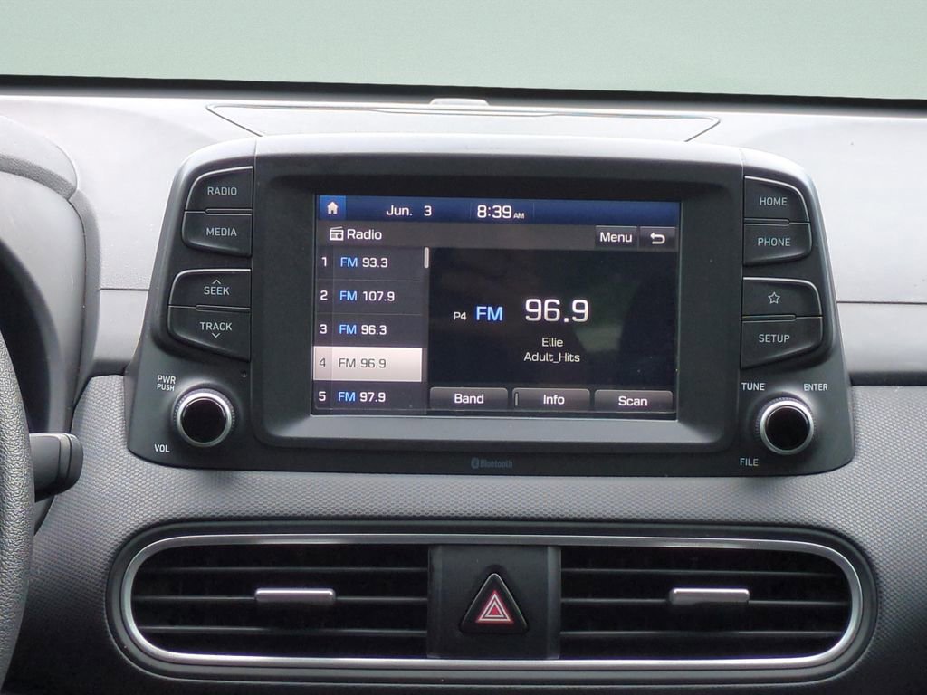 Certified 2021 Hyundai Kona SE FWD image 14