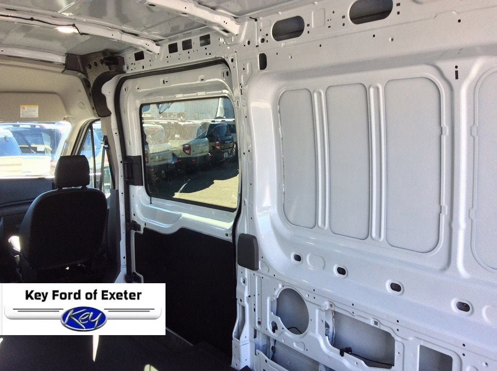 New 2025 Ford Transit 250 148 Medium Roof Extended AWD image 25