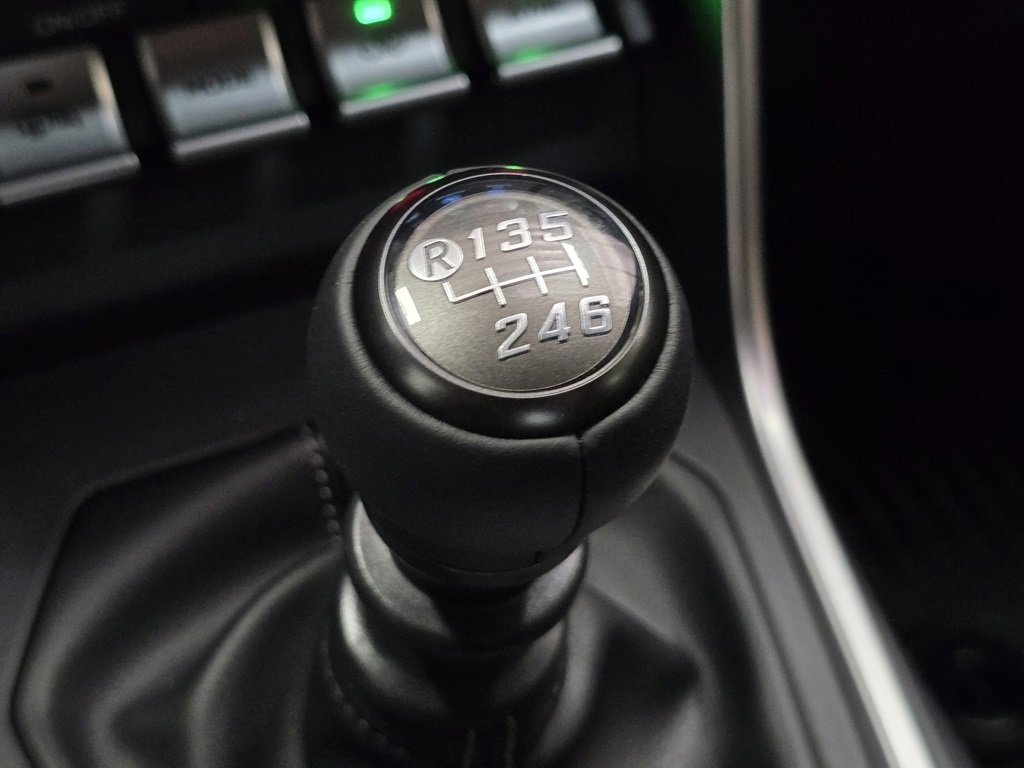 New 2025 Toyota GR86 Premium image 6