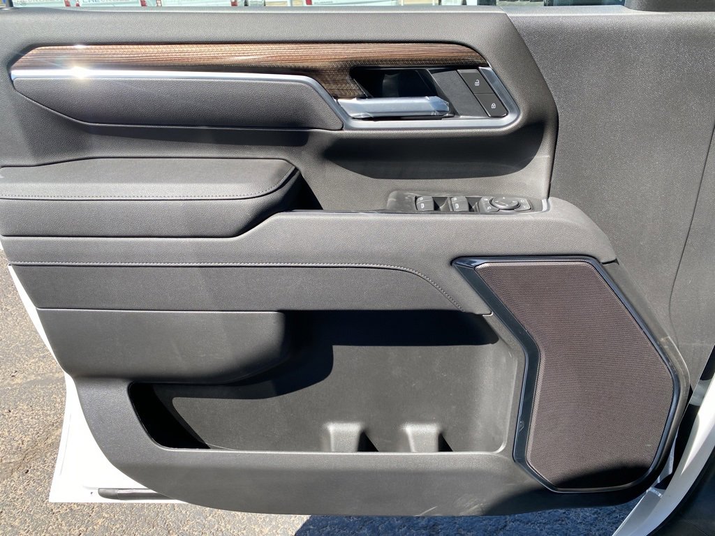 New 2026 Chevrolet Silverado 2500 LT image 36
