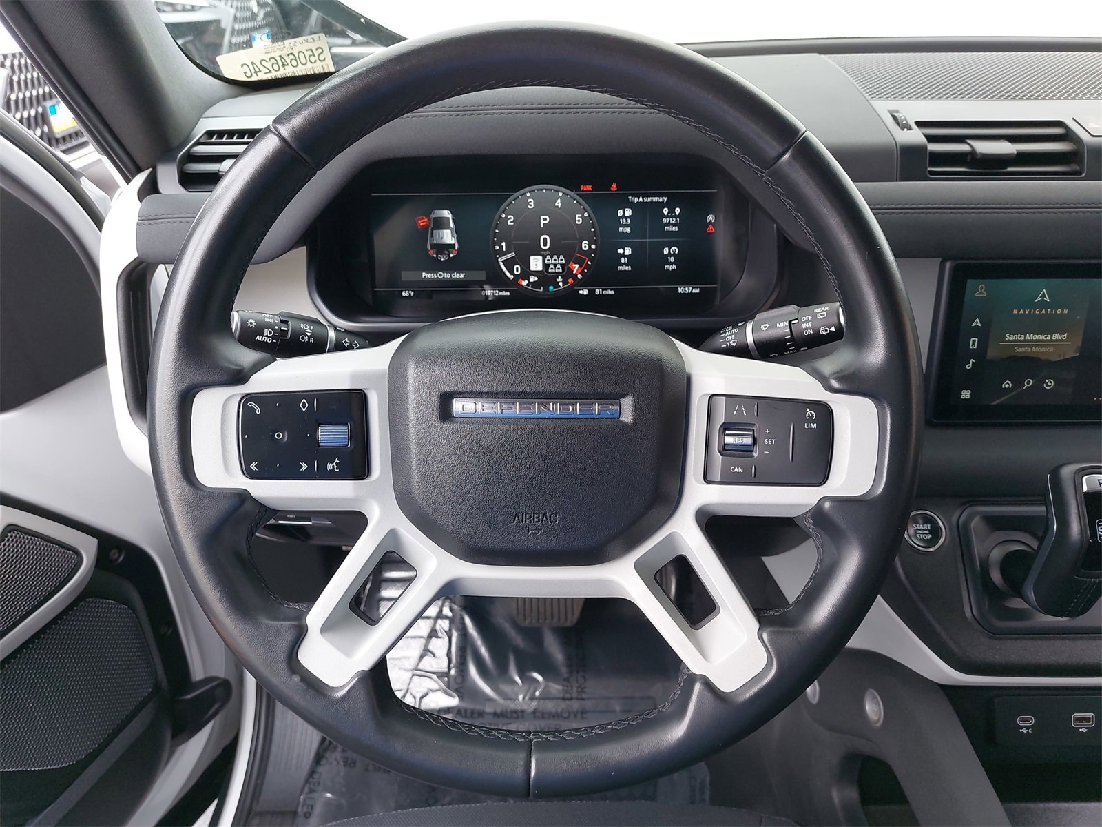 Used 2023 Land Rover Defender 110 X-Dynamic SE image 18