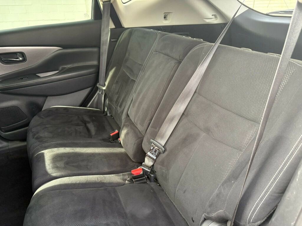 Used 2020 Nissan Murano S w/ Technology Package image 18