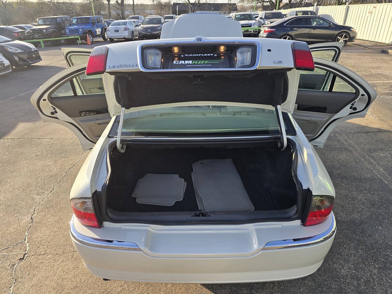 Used 2004 Lincoln LS RWD image 51