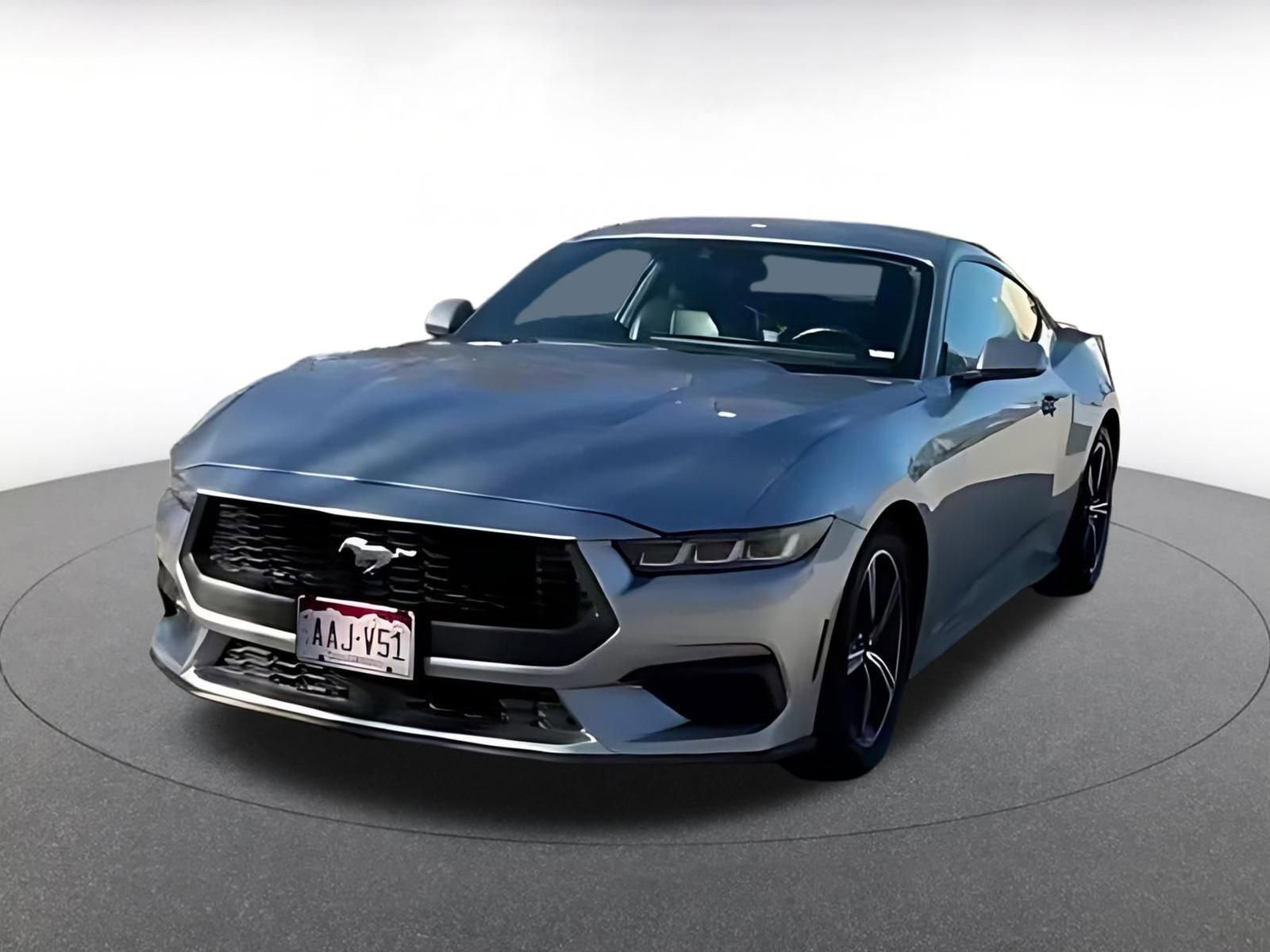 Used 2024 Ford Mustang Premium image 4