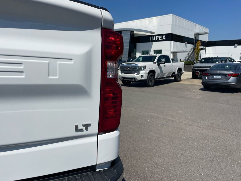 Used 2023 Chevrolet Silverado 1500 LT image 31