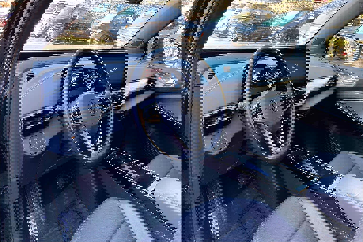 Used 2023 Volkswagen ID.4 S image 18