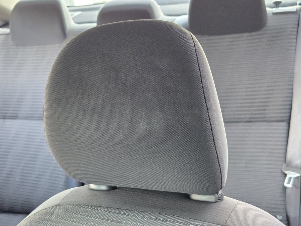 Used 2020 Nissan Versa SV FWD image 21