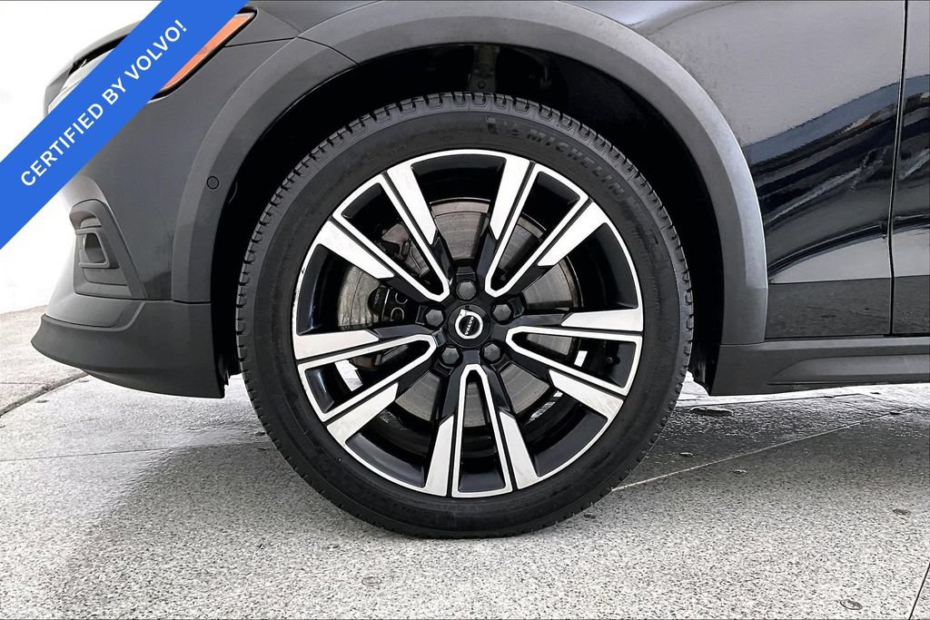 Used 2022 Volvo V60 T5 Cross Country w/ Advanced Package AWD/4WD image 10