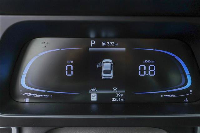 Certified 2025 Hyundai Elantra SE image 15