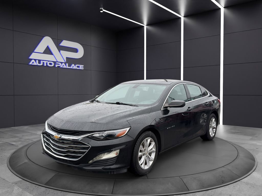 Used 2022 Chevrolet Malibu LT image 1