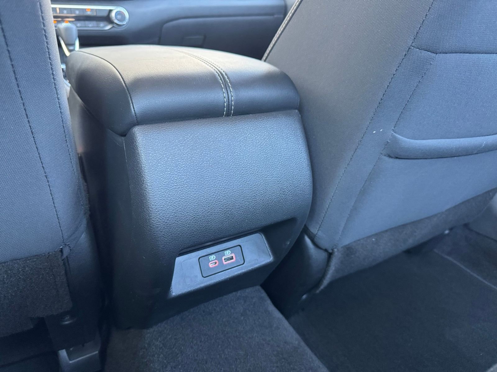 Used 2025 Nissan Altima 2.5 SV FWD image 23