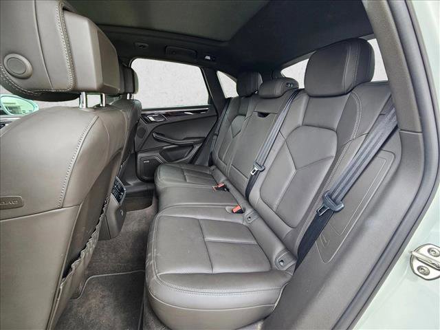 Used 2020 Porsche Macan S image 12
