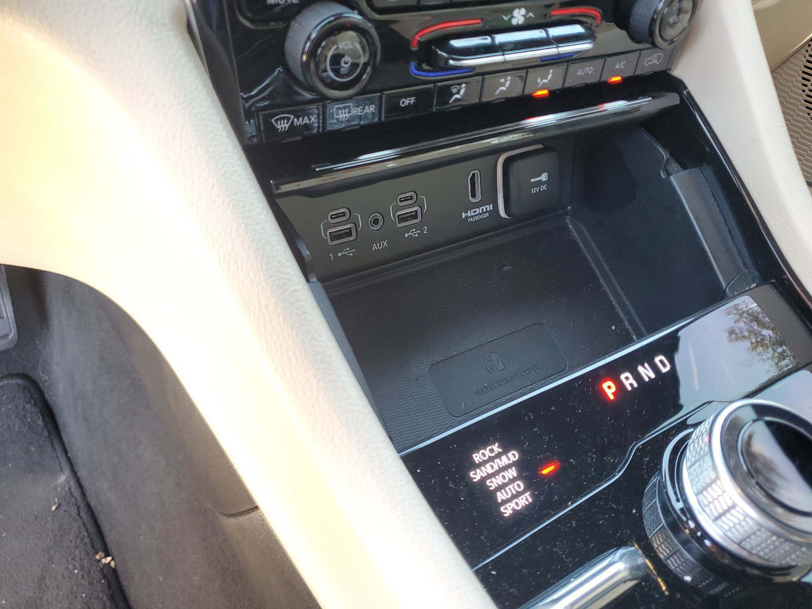 Certified 2023 Jeep Grand Cherokee 4xe w/ Luxury Tech Group II image 21