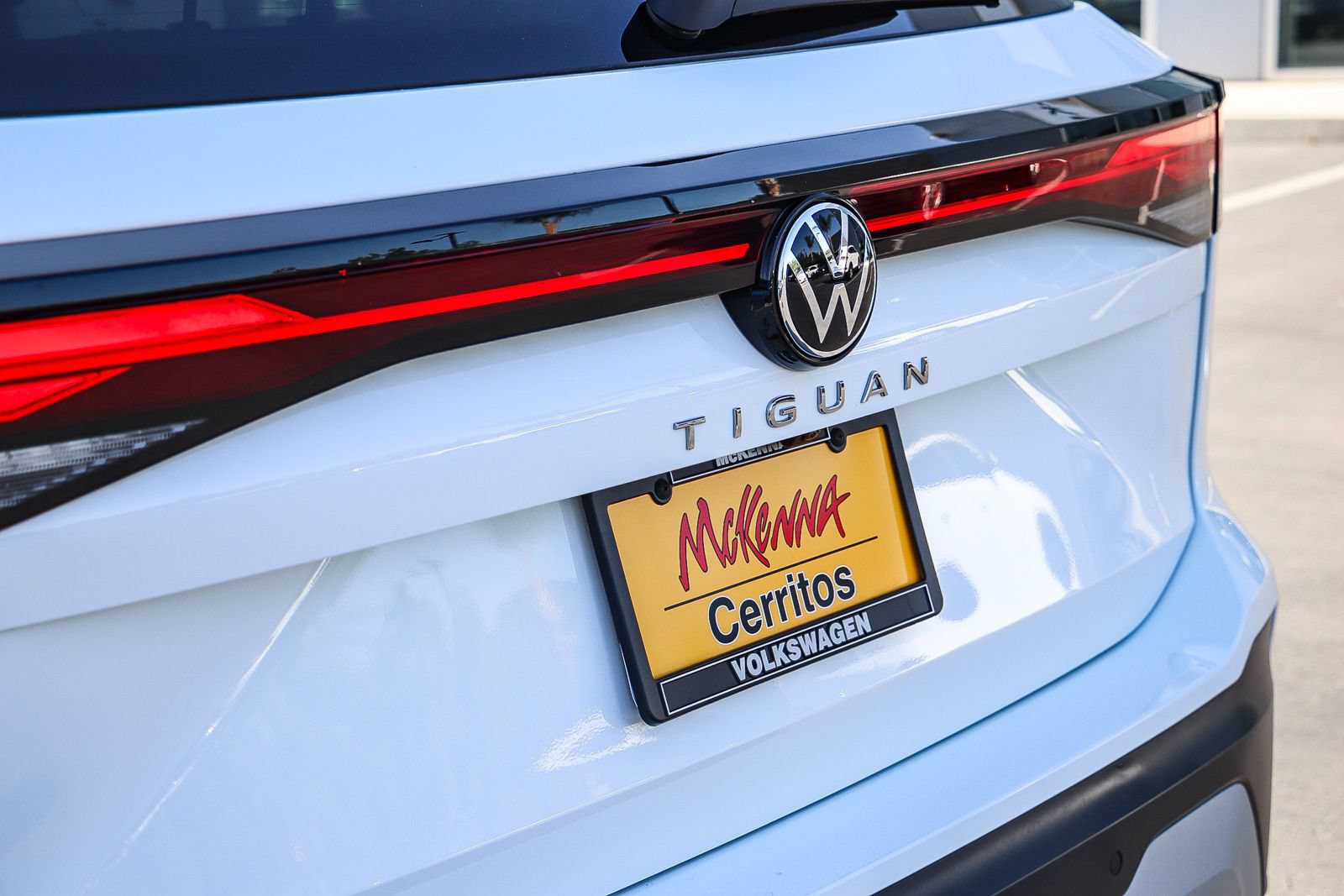 Certified 2025 Volkswagen Tiguan S FWD image 10
