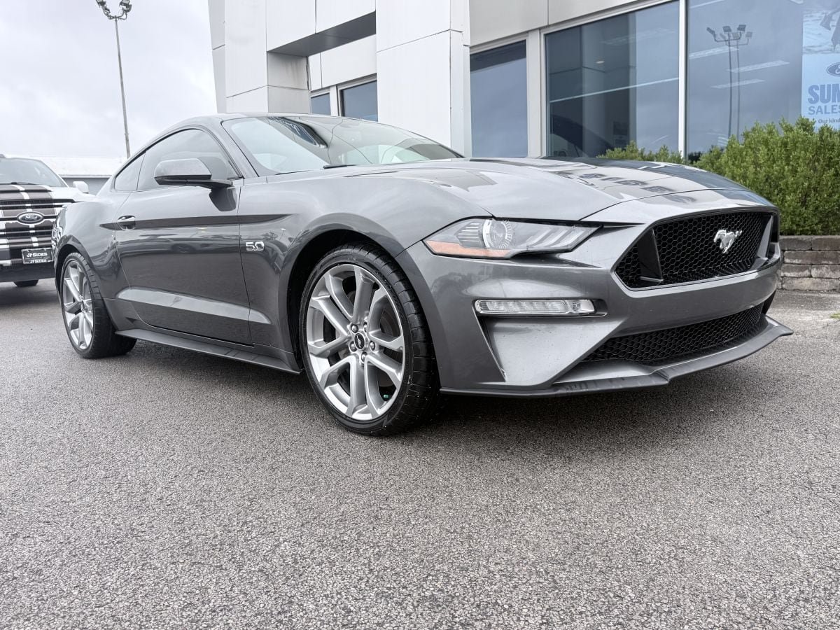 Used 2018 Ford Mustang GT Premium RWD image 3