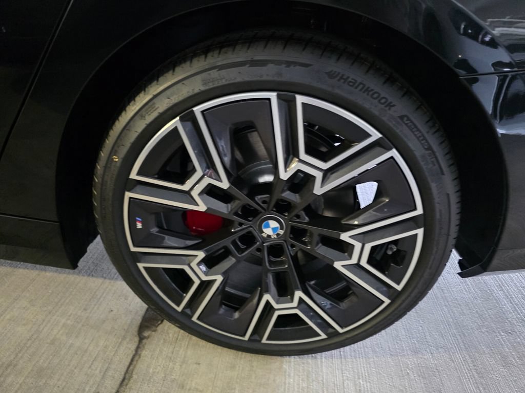 New 2027 BMW 530i xDrive w/ M Sport Package AWD/4WD image 6