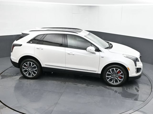 New 2026 Cadillac XT5 Sportv w/ LPO, Floor Liner Package AWD/4WD image 31