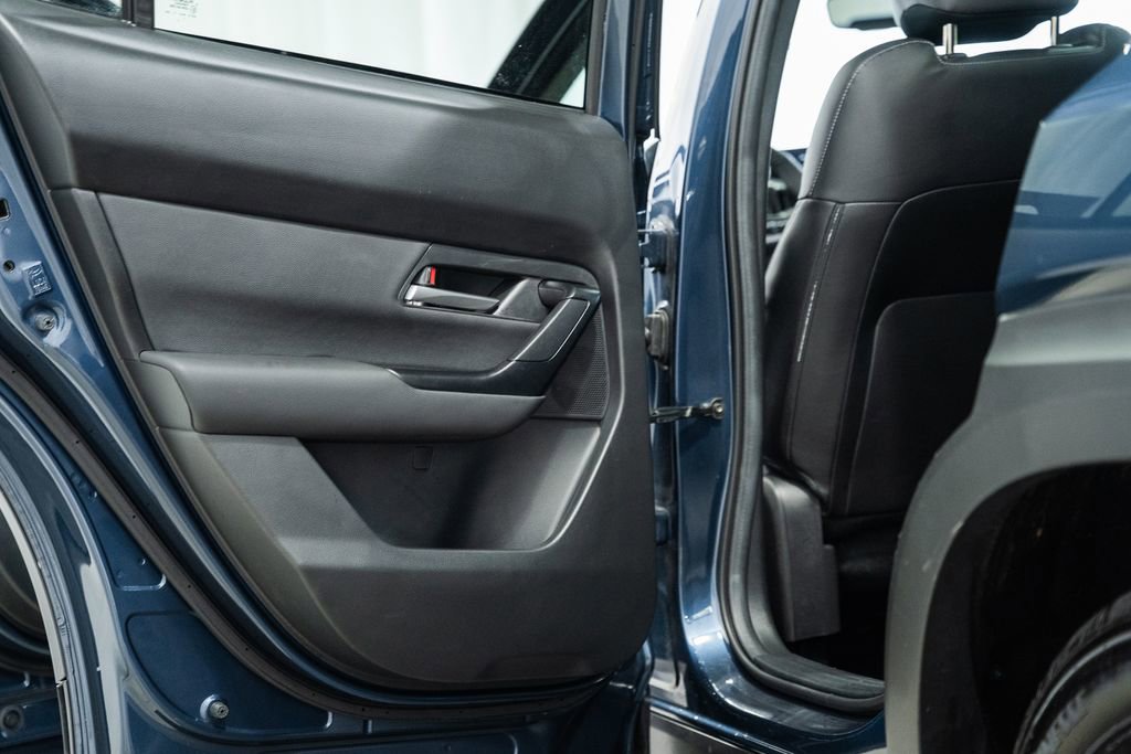 Used 2025 MAZDA CX-50 AWD 2.5 S w/ Premium Package image 42