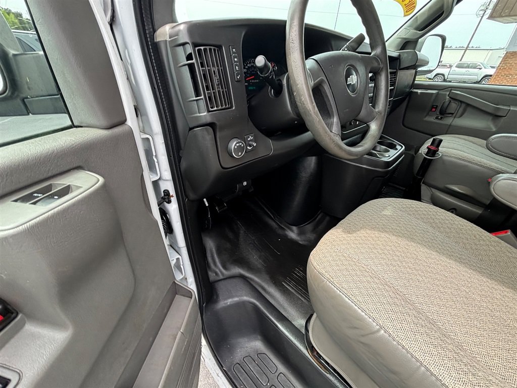 Used 2017 Chevrolet Express 2500 w/ Cold Climate Package RWD image 12