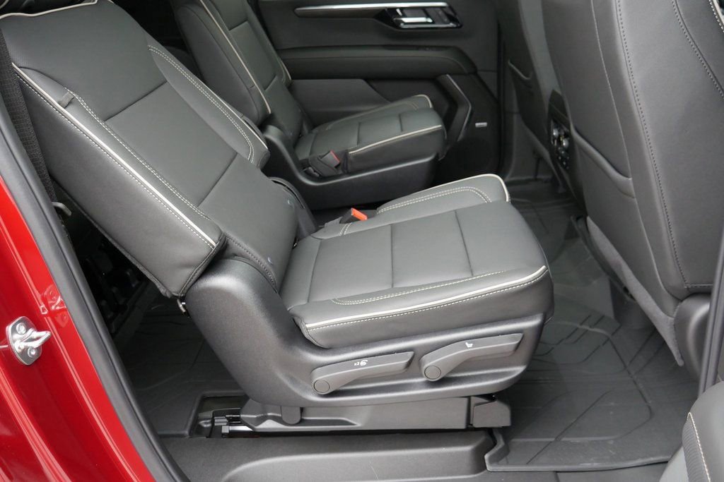 New 2026 Chevrolet Suburban Premier AWD/4WD image 25