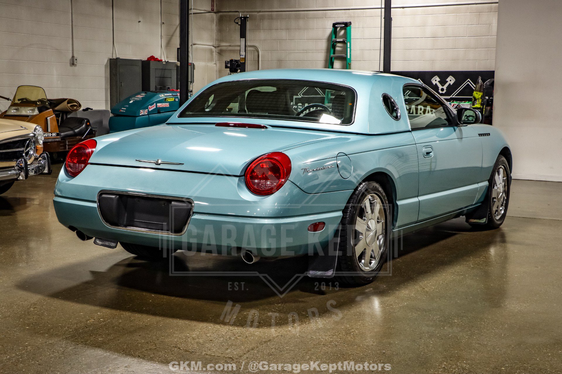 Used 2002 Ford Thunderbird RWD image 10