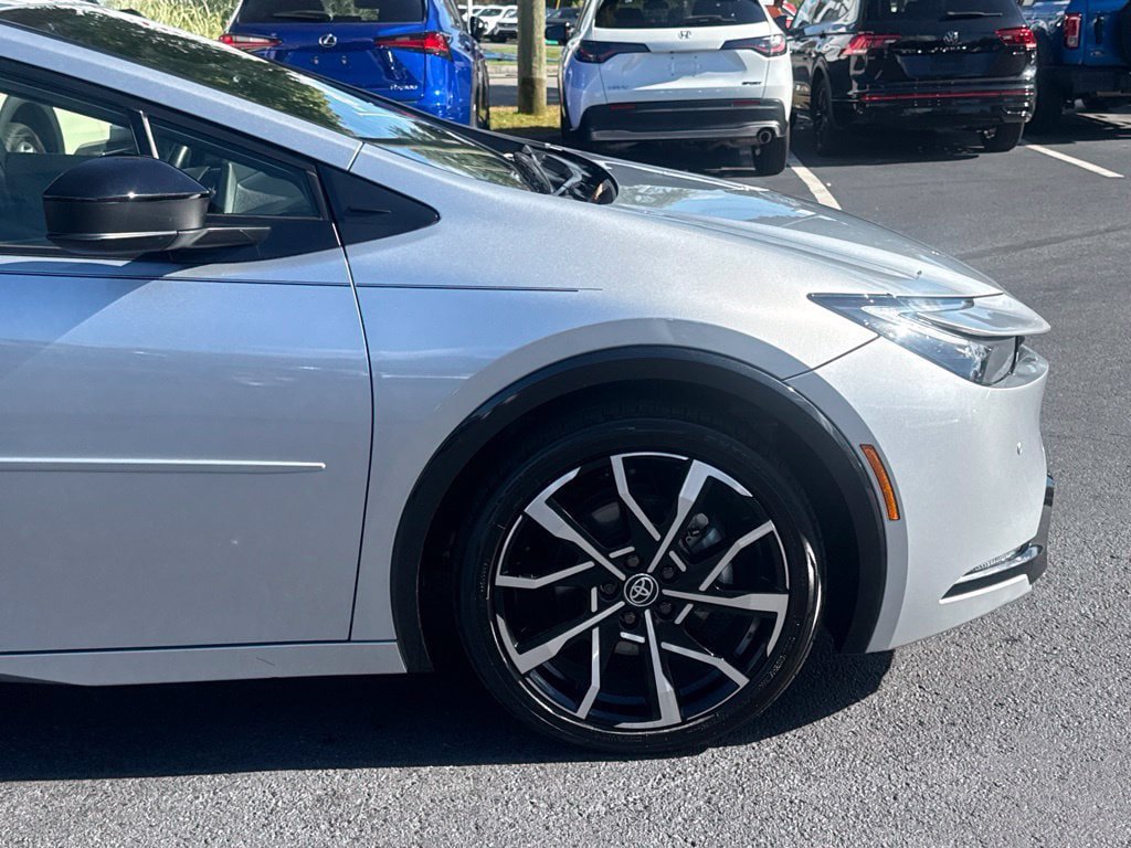 Certified 2023 Toyota Prius Prime FWD image 10